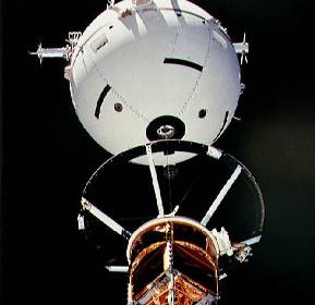 STS-46 TSS-1 tether close-up