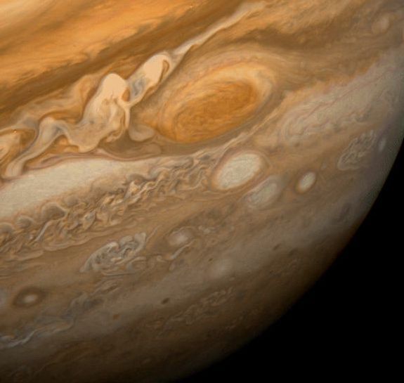 Jupiter as seen by Voyager 1, with Great Red Spot